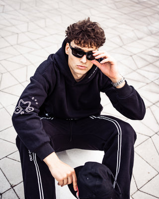 SIDE LOGO HOODIE - BLACK